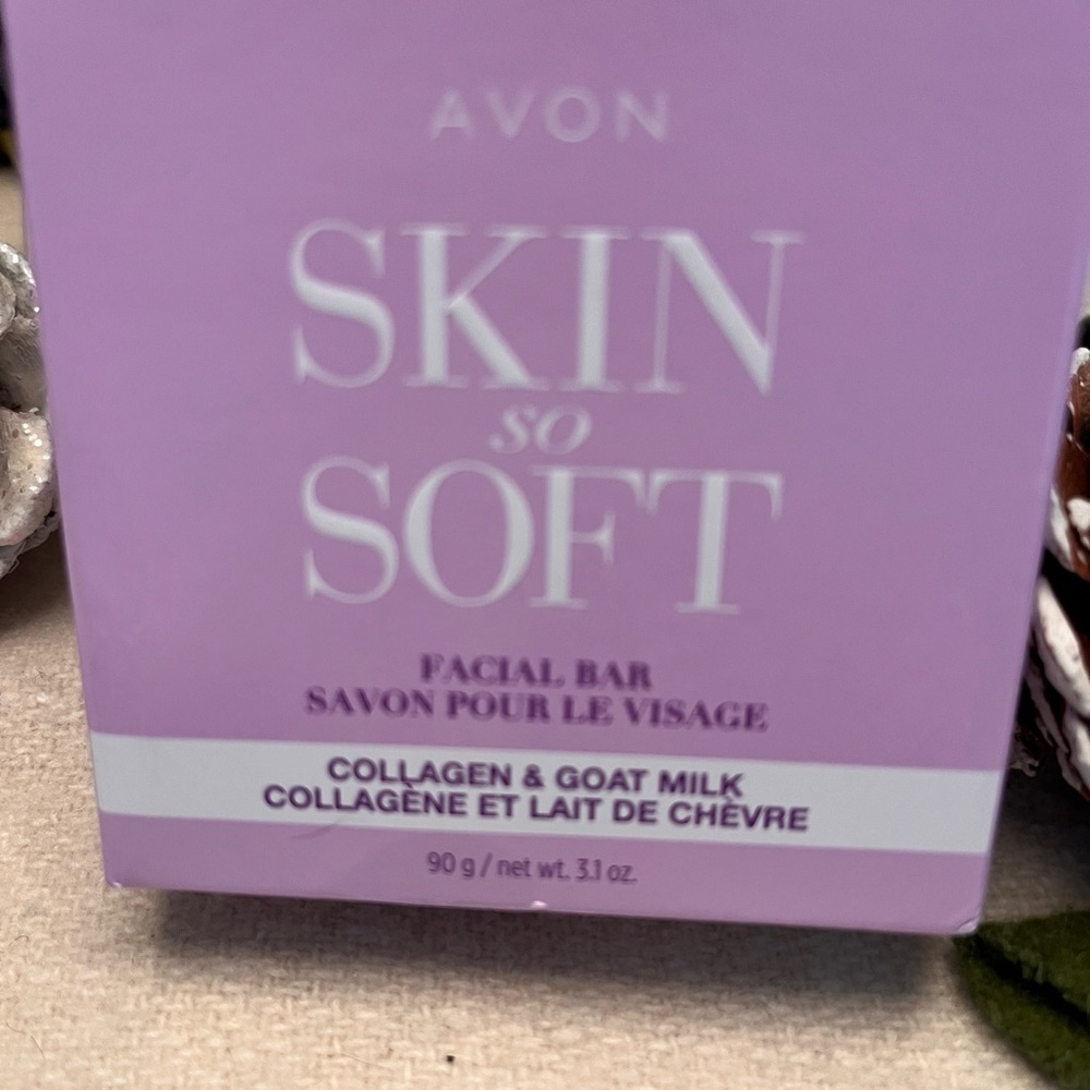 Avon Skin So Soft Facial Bar - collagen & goat milk